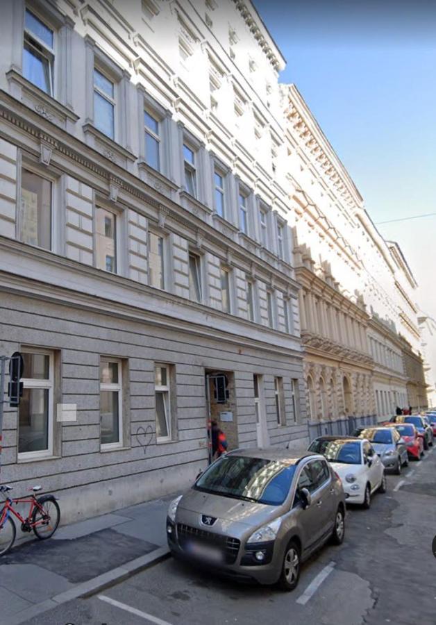 Modern 1-Bedroom Apartment Next To Praterstern 维也纳 外观 照片